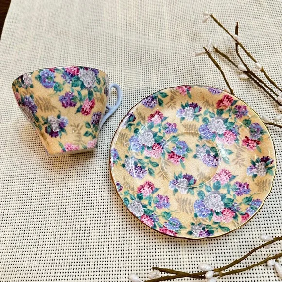 Shelley Summer Glory Yellow Floral Tea Cup and Saucer with Gold Trims Vintage - Picture 2 of 10